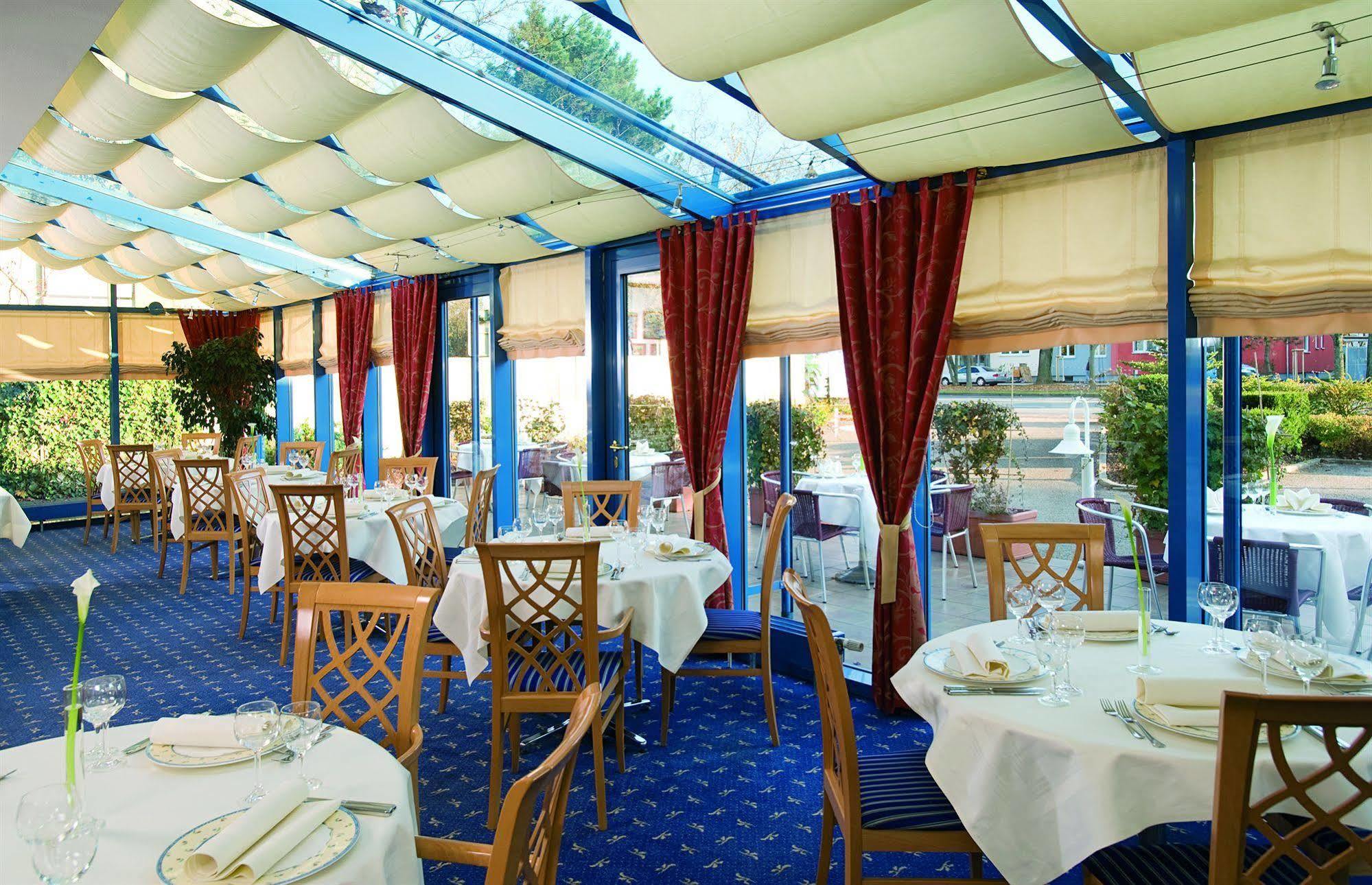 Nh Ingolstadt Restaurante foto